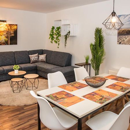 Ferien- & Monteur Maisonette Apartment In Magdeburg, H Eksteriør bilde