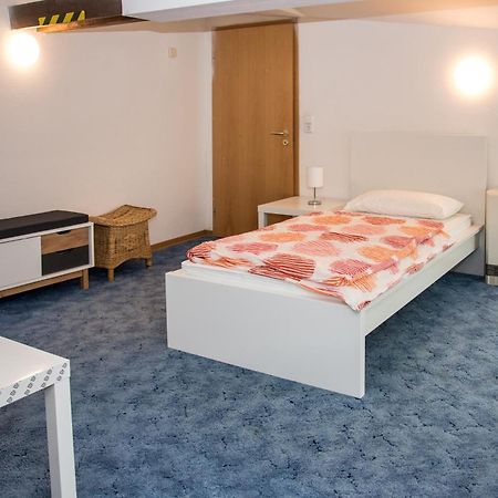 Ferien- & Monteur Maisonette Apartment In Magdeburg, H Eksteriør bilde