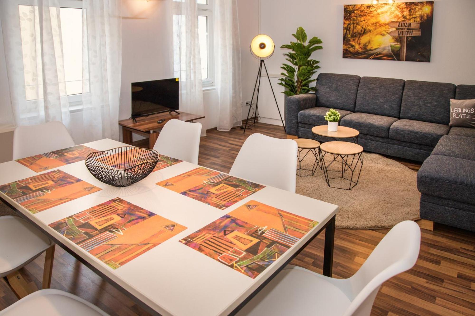 Ferien- & Monteur Maisonette Apartment In Magdeburg, H Eksteriør bilde
